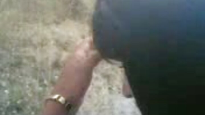 Msichana mwenye mikia ya nguruwe alipata faida kubwa kutokana na ngono na mwanaume.