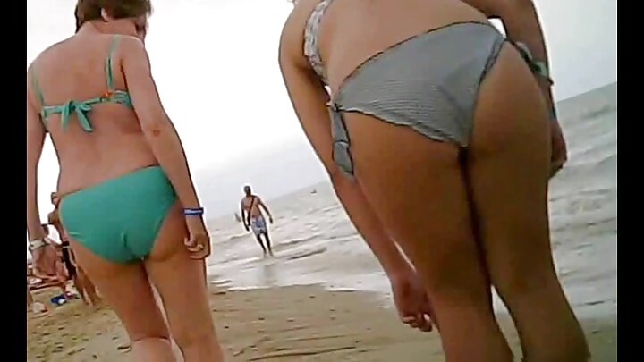 Jia Lissa akifanya ngono ya mkundu katika hafla ya kijamii