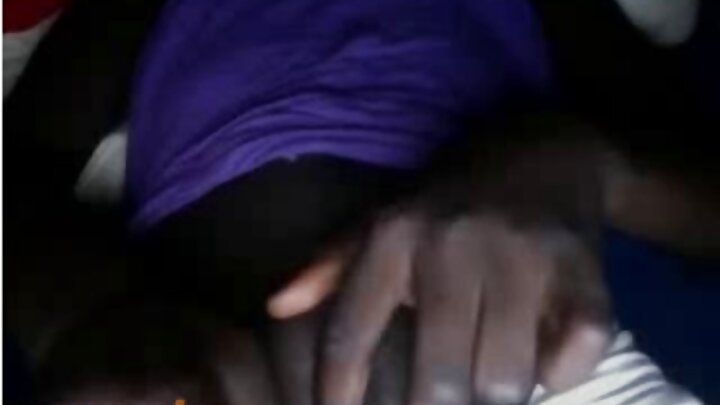 Nilimtongoza na matako ya mke wa mtu mwingine na kumweka kwenye uume mgumu.