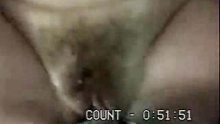 Nilimtongoza slut mwembamba aliyefunikwa mafuta na uke mzito
