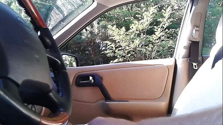 Mwanamume aliyeoa amepata mpenzi kamili wa kufanya mapenzi na uume wake.