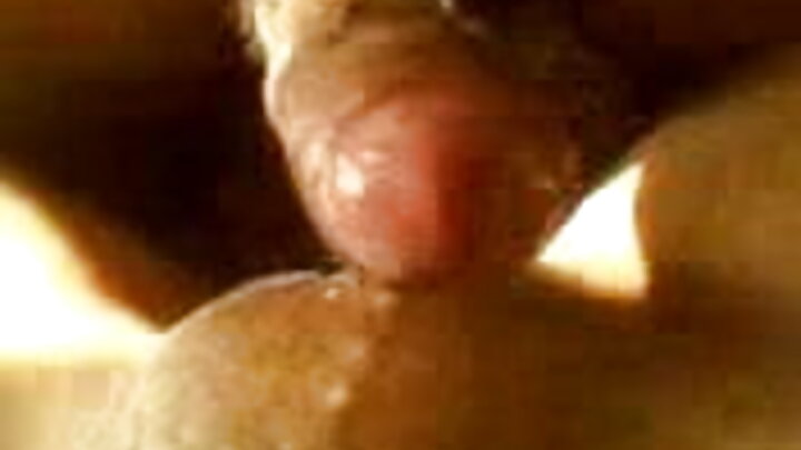 Mlatino mwembamba alidhani uume halisi ni dildo na akalalwa.